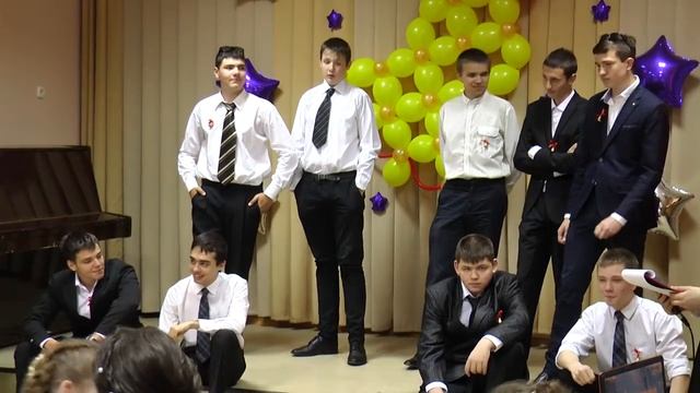 Последний звонок в школе №30 (Екатеринбург), 9-е классы смотреть онлайн