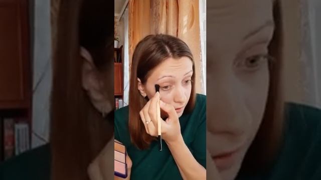 Разбор косметички. Дневной макияж. Спикер Ольга Нуцубидзе смотреть онлайн