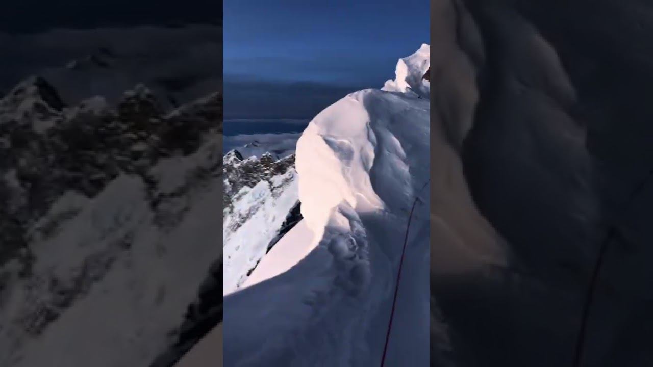 Панорама Гималаев, снятая почти с вершины Эвереста. Утро 17 мая 2022 года смотреть онлайн