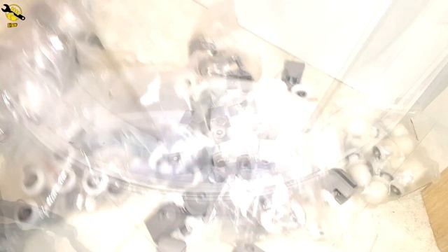 Ремонт душевых кабин - двери душевой - крепления (ролики). Сервис душевой кабины Appollo. смотреть онлайн