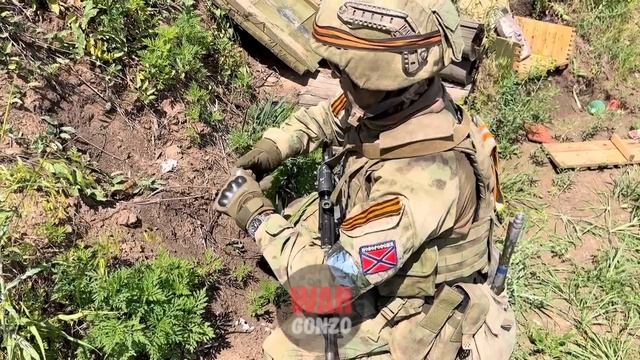 Как снимать растяжки в окопах врага. Мастер-класс от Росгвардии. смотреть онлайн