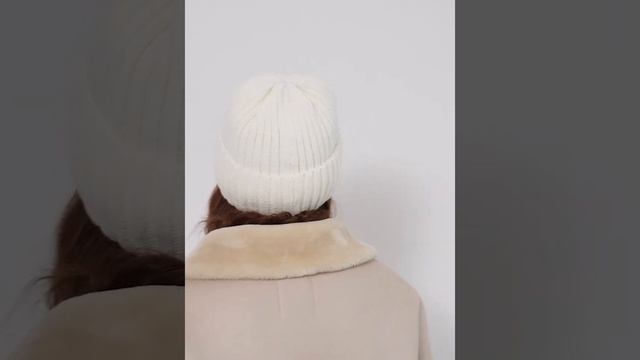 Шапка женская Бини смотреть онлайн