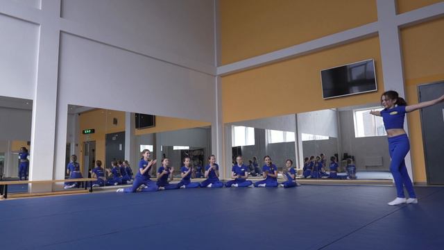 Фильм о школе танцев, фитнеса и спорта "Виктория" в Екатеринбурге. смотреть онлайн