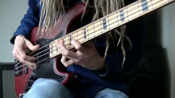 Funk Rock Bass Thumb/Finger Plucking Grooves