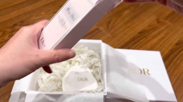 Unboxing/Dior/Miss Dior Hair Mist