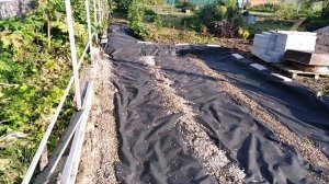 Как сделать площадку под автомобиль!