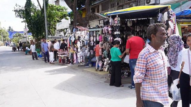 bandra hill road ❤️🤩/ girls ku heaven road 😂💯/best market in Mumbai 💥/ Top to bottom things 😍 смотреть онлайн