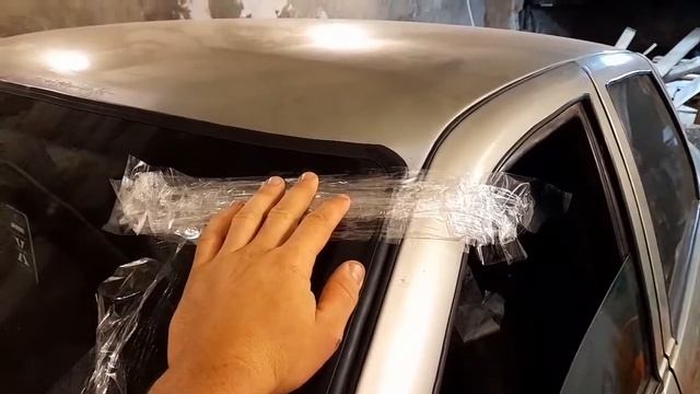 Лобовое не садится вплотную. Что делать? смотреть онлайн