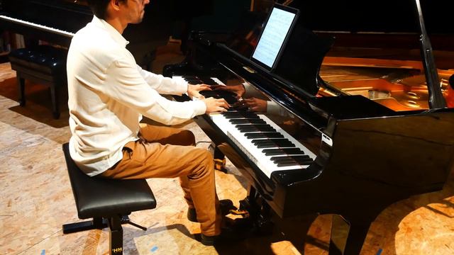 Vitor Gonçalves plays Double Fugue in C-Minor for Solo Piano by Stephen Paul Guerra смотреть онлайн