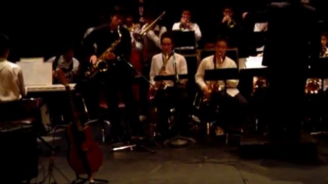 Samba Del Sol - RHS Senior Jazz Band смотреть онлайн