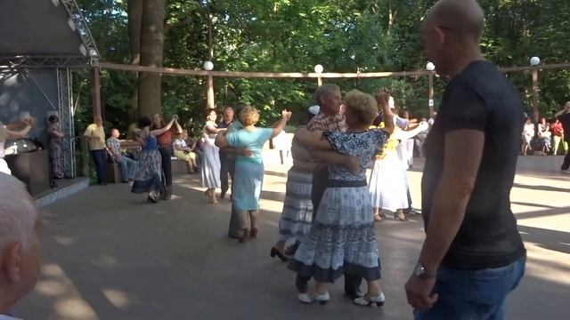 Танцплощадка в Царицино. Лето 2016 смотреть онлайн