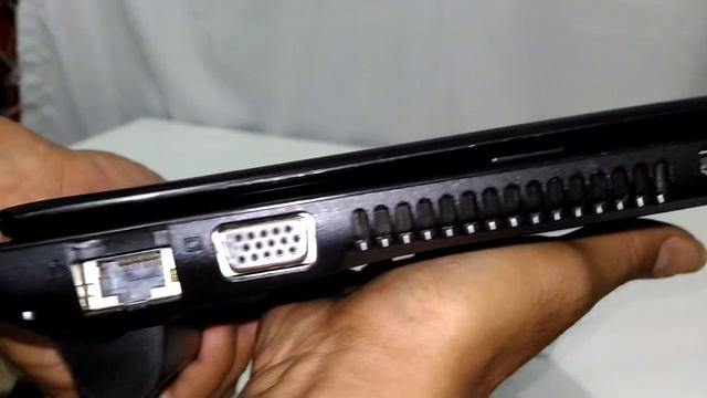 Jual Laptop Bekas-Netbook Acer Aspire One 756 Celeron Second Mulus смотреть онлайн