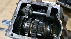 Демонтаж, разборка, сборка и монтаж КПП УАЗ 469