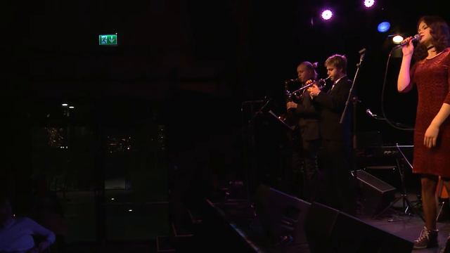 Skrapans Musikklassers 15-årsjubileum - "Do you love me" av Amanda Jensen смотреть онлайн
