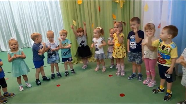 Видео поздравление к Дню матери от детей гр. Пчёлки (2022 г.) смотреть онлайн
