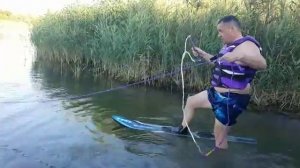 Водные лыжи: на одну с берега.