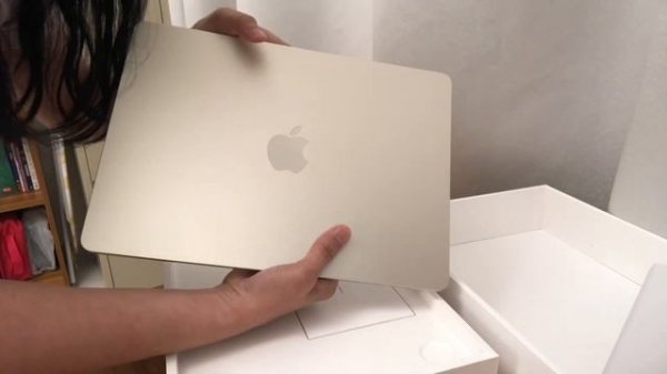 Macbook Air 13.6 Laptop unboxing || Apple || Christmas gift for myself