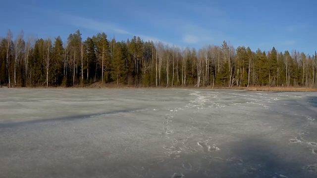 Жизнь на рыбалке ,последний лёд. смотреть онлайн