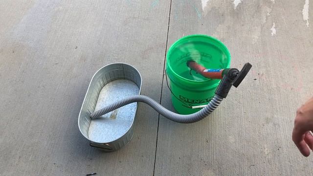 using a hand bilge pump, how fast does it take to empty a 5 gallon bucket of water using a hand pum смотреть онлайн