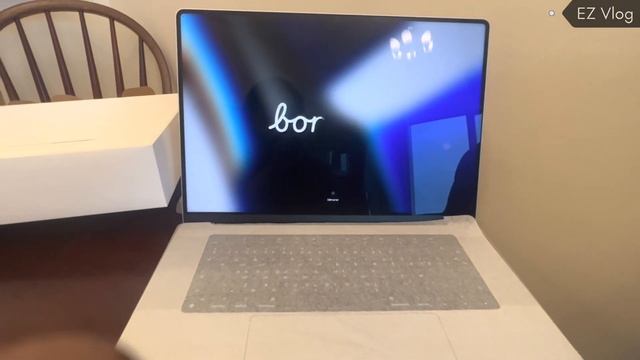 Apple MacBook Pro M1 16” Silver Unboxing | First Look | EZ Vlog | Erum Zehra смотреть онлайн