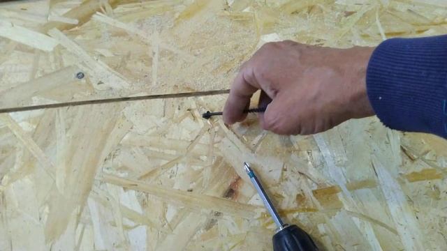 утепляю и выравниваю деревянные полы пеноплексом и ОСБ под линолеум