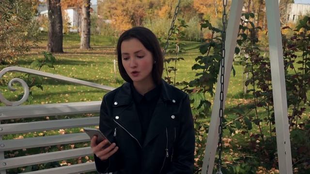 Стихотворение Сергея Есенина «Спит ковыль. Равнина дорогая...» читает актриса Анна Хахлева смотреть онлайн