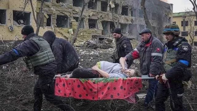 Киев бомбили,Харьков бомбили(Синий платочек) смотреть онлайн