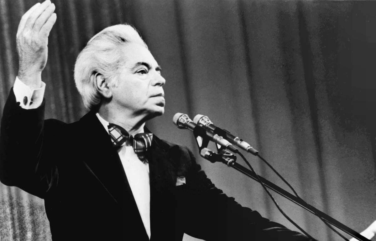 АРКАДИЙ РАЙКИН / передача об актере прошлого смотреть онлайн