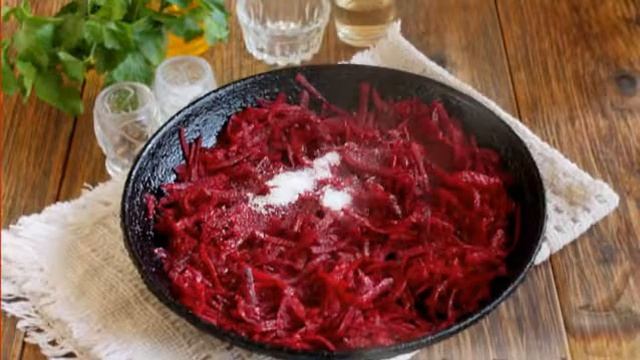 Свекольный суп зупа буракова