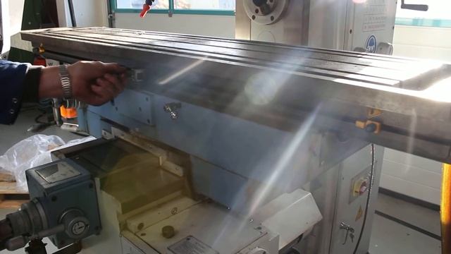 BERNARDO UWF 150 Digital konv. Fräsmaschine смотреть онлайн