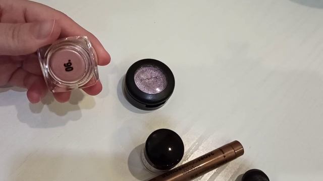 Свотчи Однушек Теней Mac Flovera Deborah Kristall Minerals