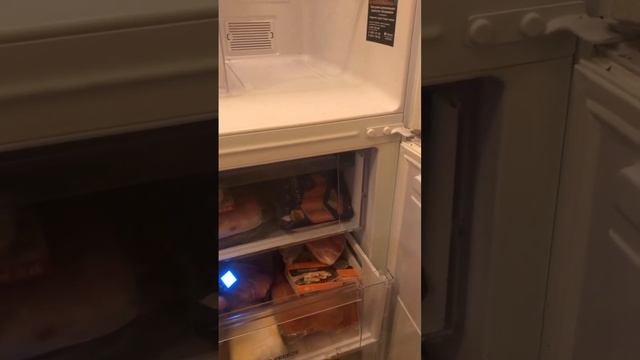 Холодильник hotpoint ariston не холодит но морозит смотреть онлайн