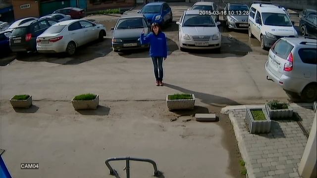 Сравнительное видео с камеры AHD SV Plus VHD 412W смотреть онлайн