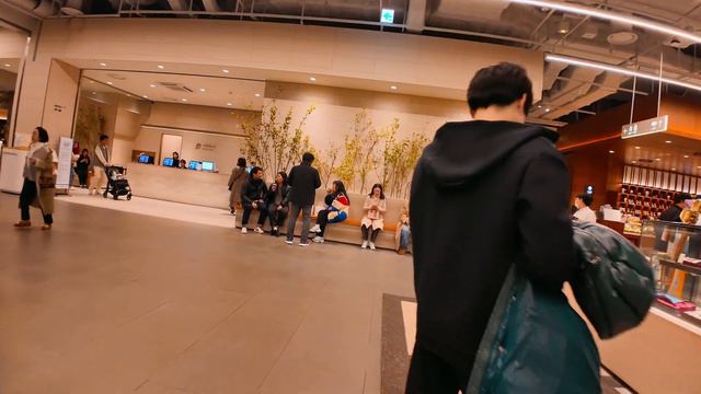 Walking in Seoul Most Expensive Area | Yeouido | Korea Walking Tour 4K смотреть онлайн