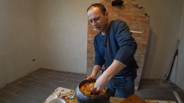 Готовим в Русской Печи! Индюшата в Чугунке! смотреть онлайн