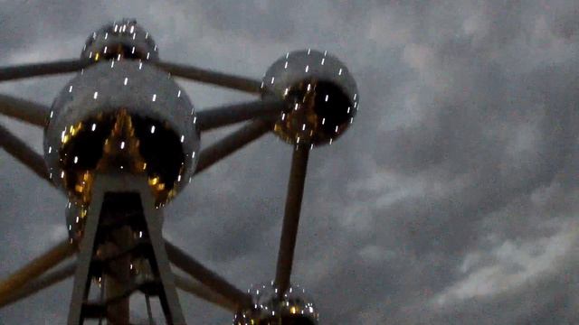 Atomium Brussel part 2 LED смотреть онлайн