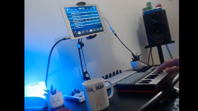 #13 Drum & Bass - Live Performance (Korg Gadget ,Akai APC Key 25) смотреть онлайн