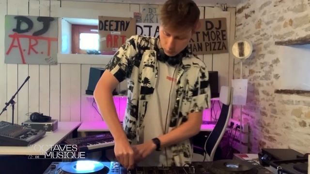 Octave "Fun Radio" - A.R.T. смотреть онлайн