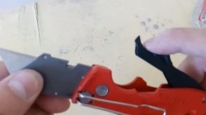 Нож Milwaukee Fastback 48221903,и рулетка Milwauke