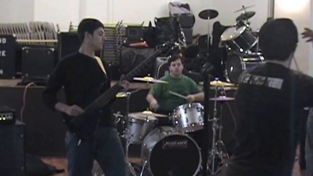 A DISTANT COLLISION 12:12:2004 ITALIAN CLUB смотреть онлайн