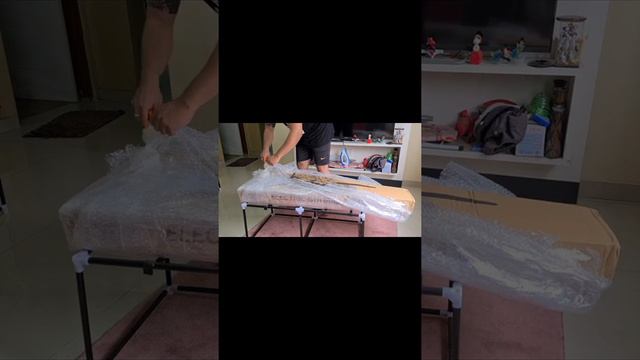 Ibanez SR500E-SBD (Unboxing) смотреть онлайн