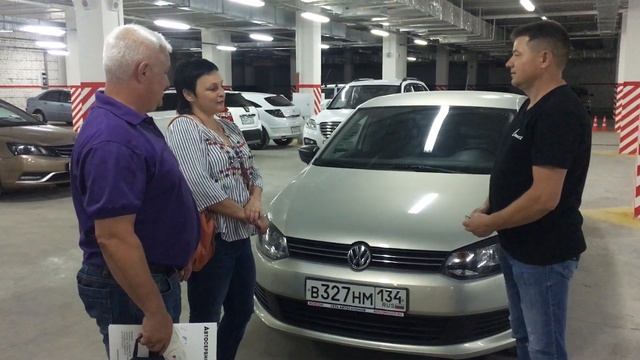 Поздравляем Владимира и Елену с покупкой Volkswagen Polo! Отзывы автосалон Boston смотреть онлайн