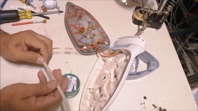 HOW TO REPAIR 2 in 1 STEAM IRON... смотреть онлайн