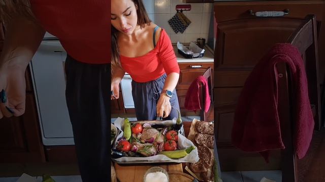 Курица с овощами???? Когда совсем мало времени #вкусноипросто #едадолжнабытьвкусной #ппеда #обед