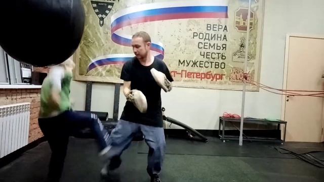 Сон Алексея Русанова. Физкультура в народном стиле. Разминка. смотреть онлайн