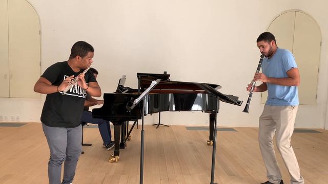 Trio Tarantella de Saint Saens For Flute, Clarinete and Piano. смотреть онлайн