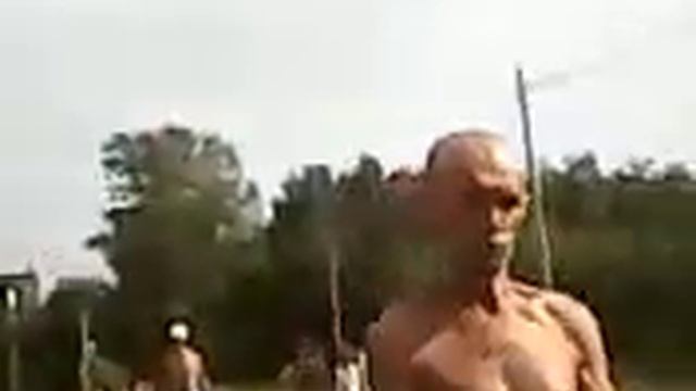 мужик хочет быть популярным смотреть онлайн