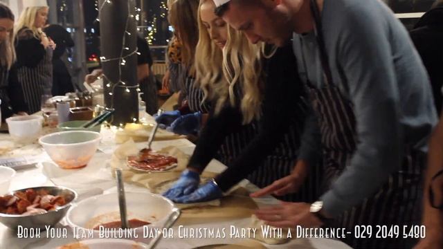 Giovanni's In The Bay - Pasta, Pizza, Prosecco and Peroni Team Building Days смотреть онлайн