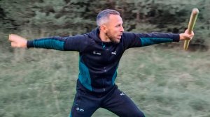 Боль в плечевом суставе, шее и спине уйдёт после этих упражнений с палкой по методике "Черенок"