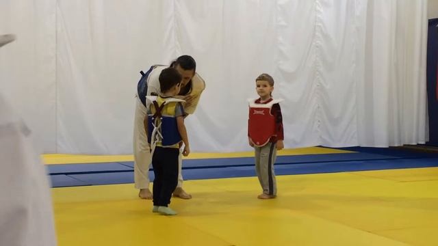 тхэквондо с 5 лет Миша Кузьмин смотреть онлайн